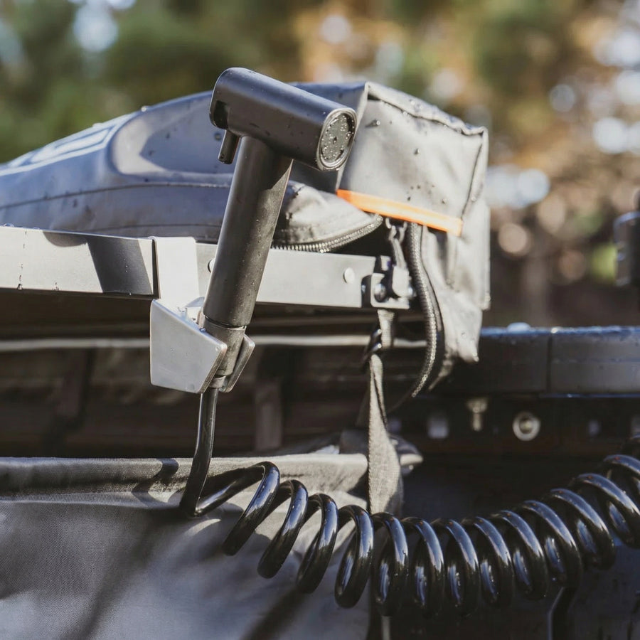 Deadtree Aquapod Pressurized Water Tank with Electric Pump (20L)